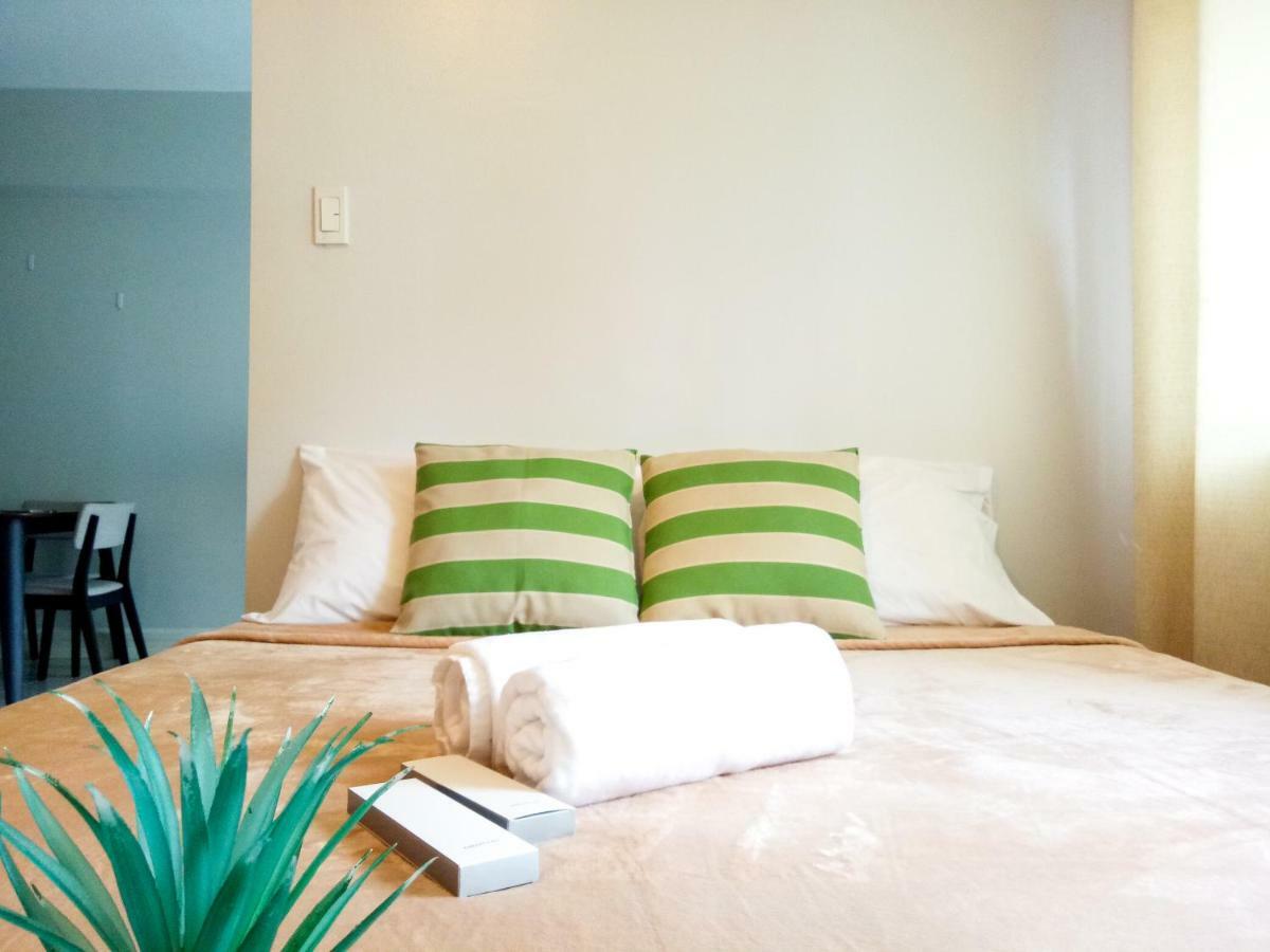 Forbes Area Bgc Taguig Manila Apartment ภายนอก รูปภาพ