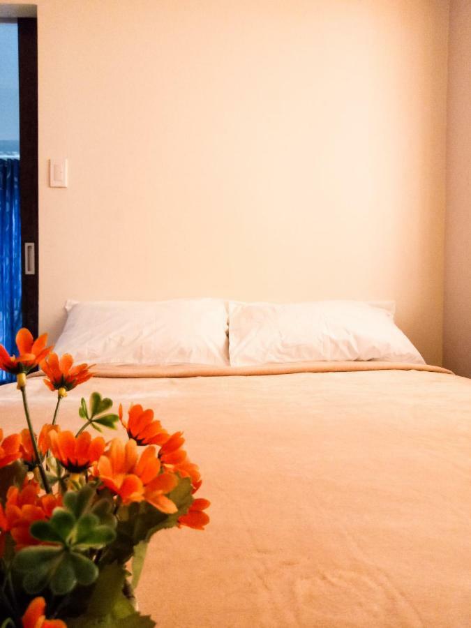 Forbes Area Bgc Taguig Manila Apartment ภายนอก รูปภาพ
