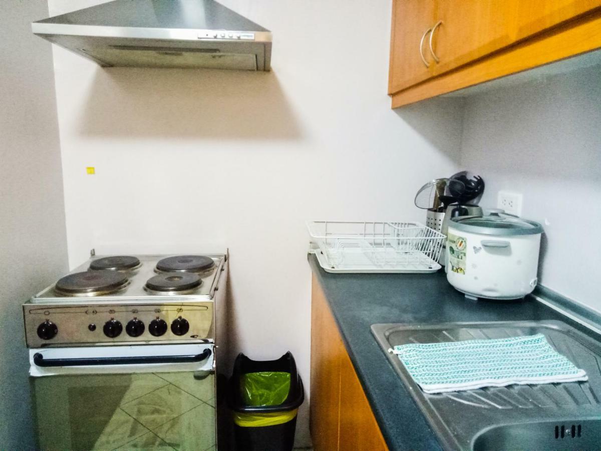 Forbes Area Bgc Taguig Manila Apartment ภายนอก รูปภาพ