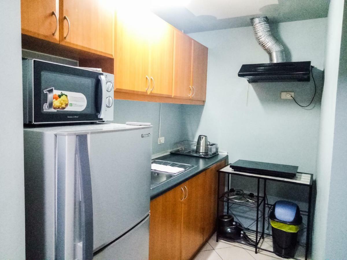 Forbes Area Bgc Taguig Manila Apartment ภายนอก รูปภาพ