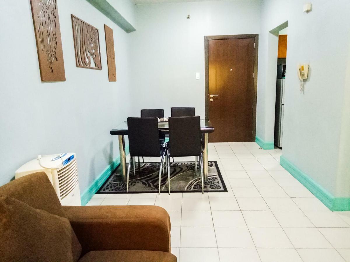 Forbes Area Bgc Taguig Manila Apartment ภายนอก รูปภาพ