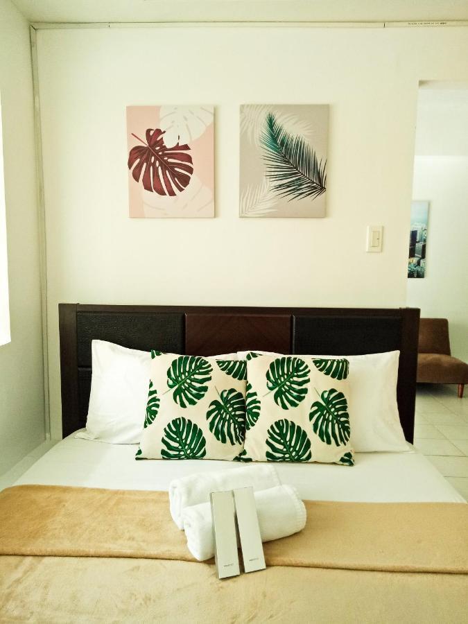 Forbes Area Bgc Taguig Manila Apartment ภายนอก รูปภาพ