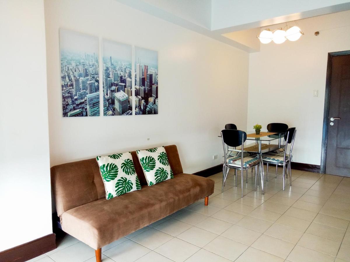 Forbes Area Bgc Taguig Manila Apartment ภายนอก รูปภาพ