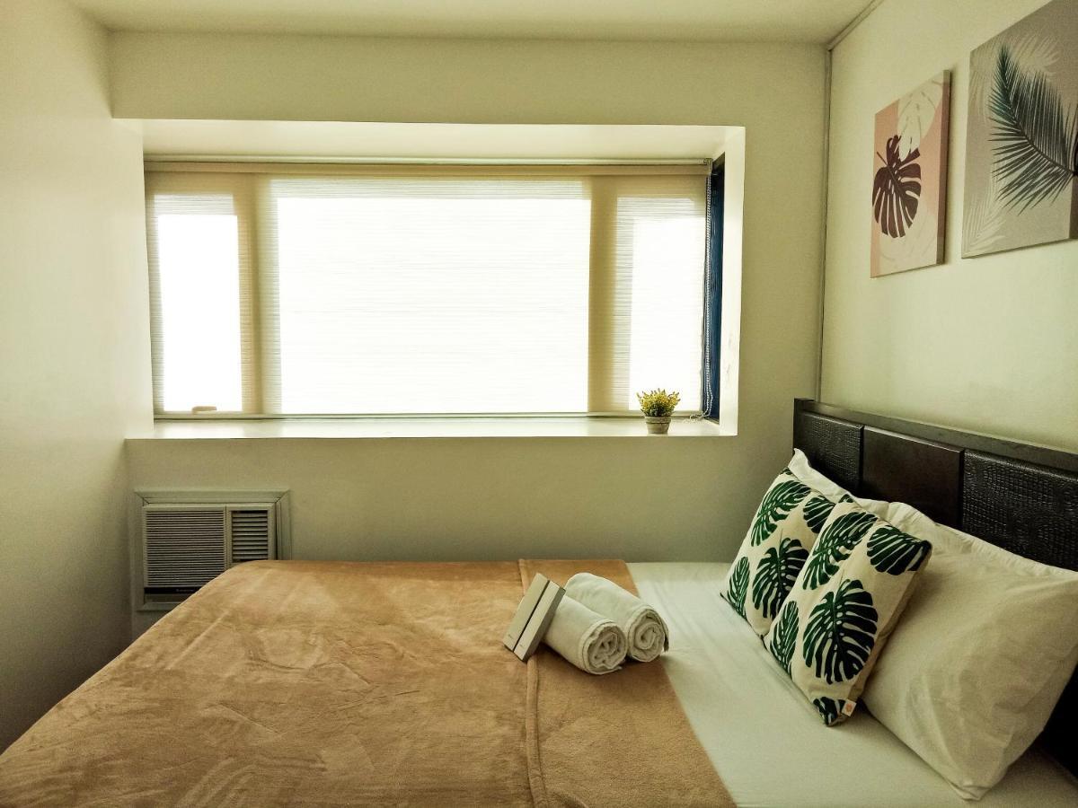 Forbes Area Bgc Taguig Manila Apartment ภายนอก รูปภาพ