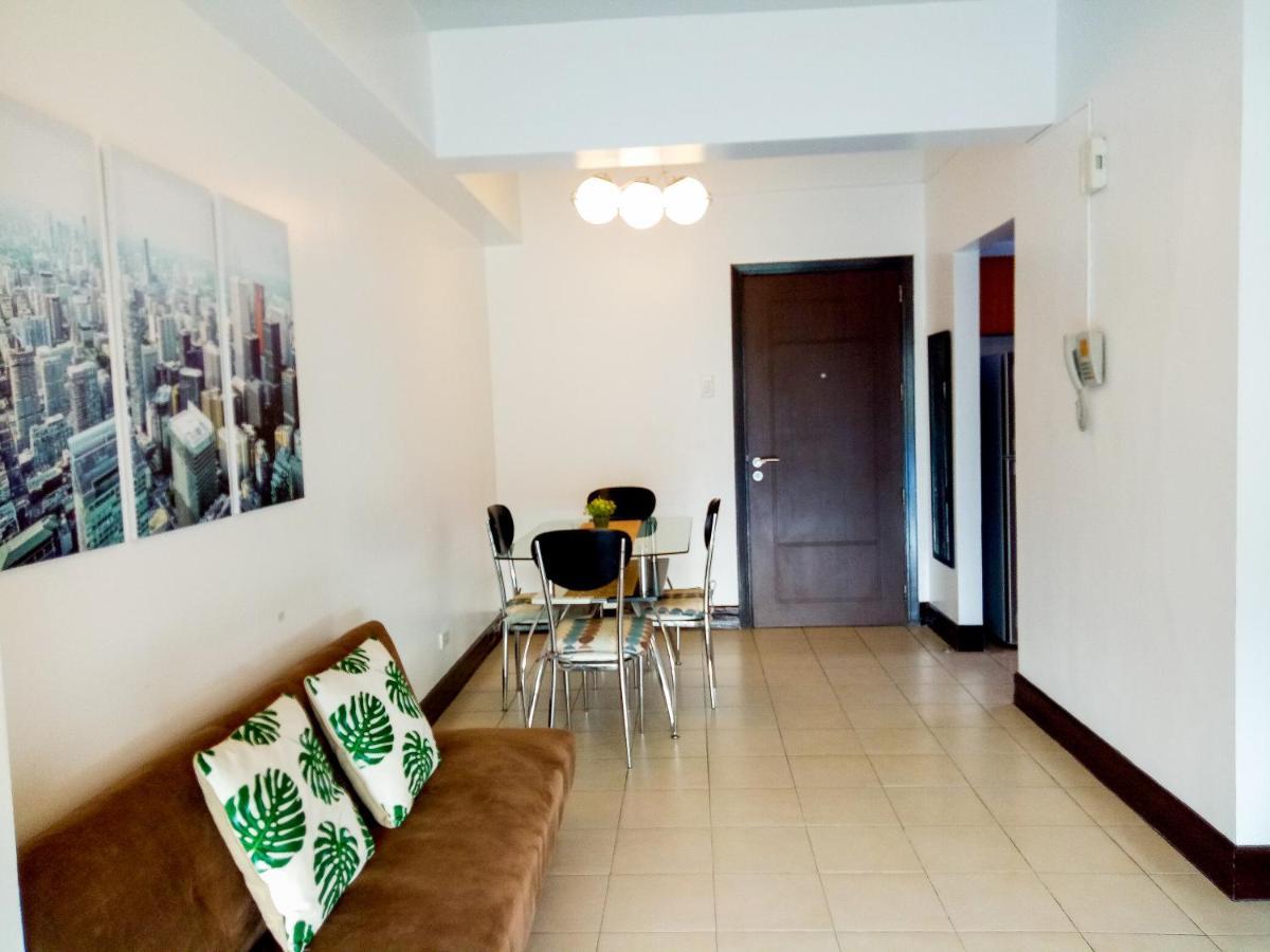 Forbes Area Bgc Taguig Manila Apartment ภายนอก รูปภาพ