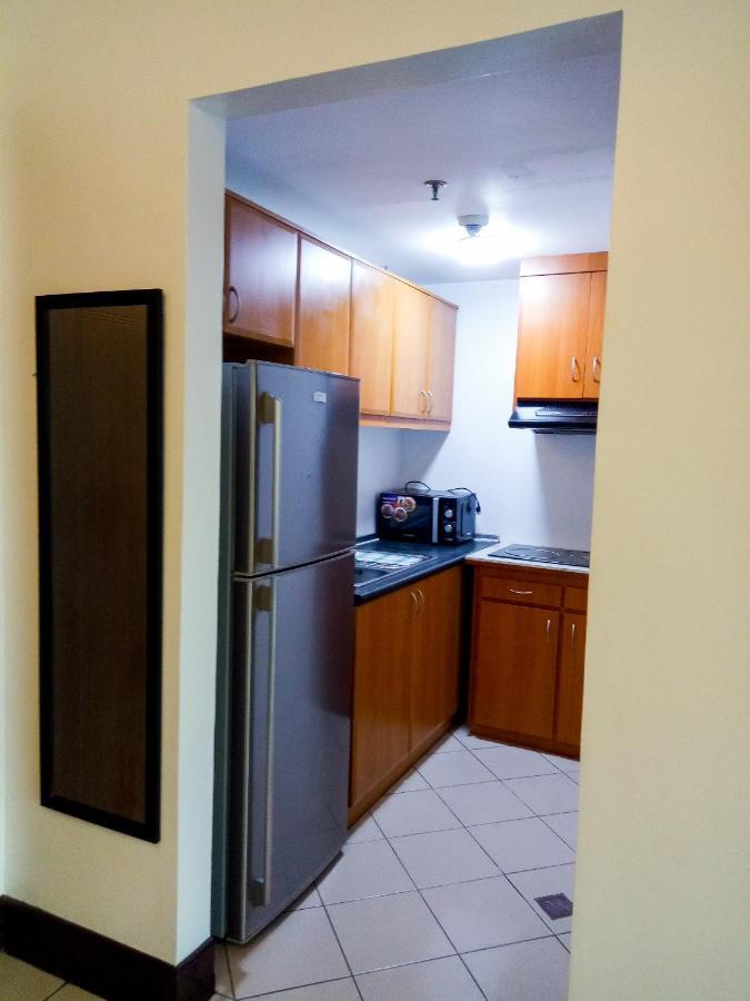 Forbes Area Bgc Taguig Manila Apartment ภายนอก รูปภาพ