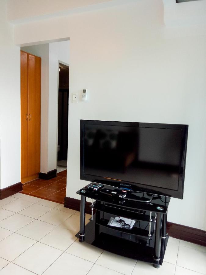 Forbes Area Bgc Taguig Manila Apartment ภายนอก รูปภาพ