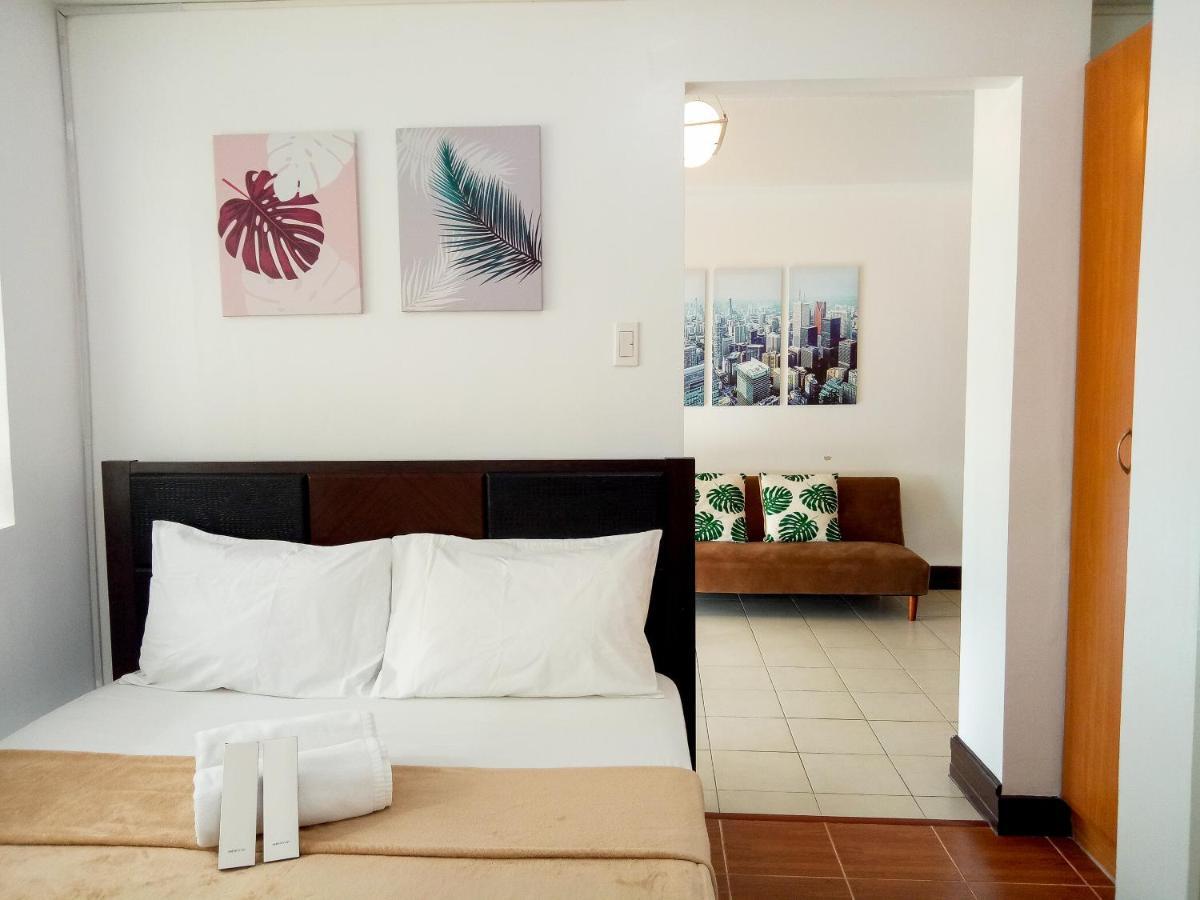 Forbes Area Bgc Taguig Manila Apartment ภายนอก รูปภาพ